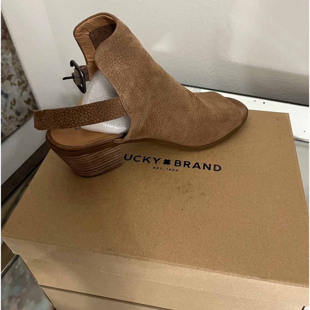 Lucky lk-bray sesame nubuck.